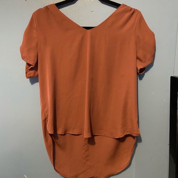 blouse - Picture 2 of 2